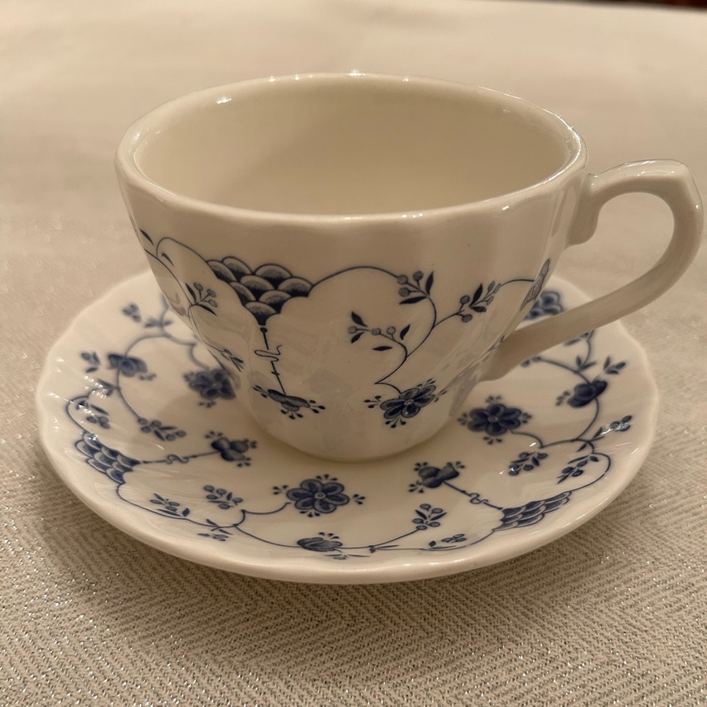 Churchill Finlandia Teacup & Saucer